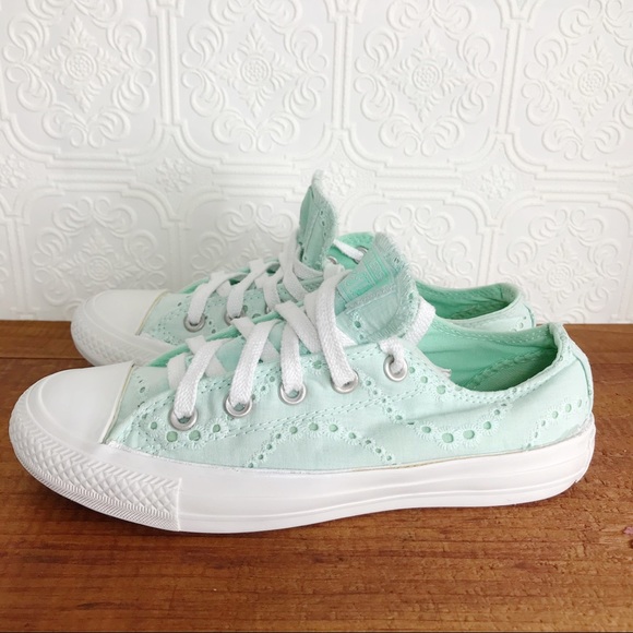 ❌SOLD❌ CONVERSE Chuck Taylors Eyelet Crochet Lace - Picture 11 of 12